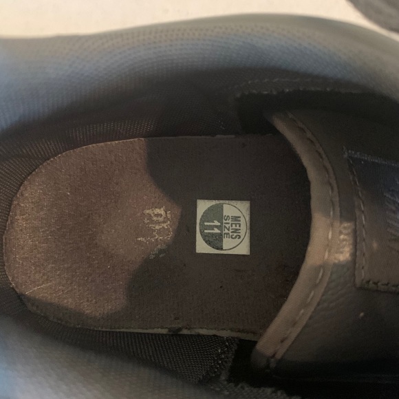 Nikes - Picture 3 of 6